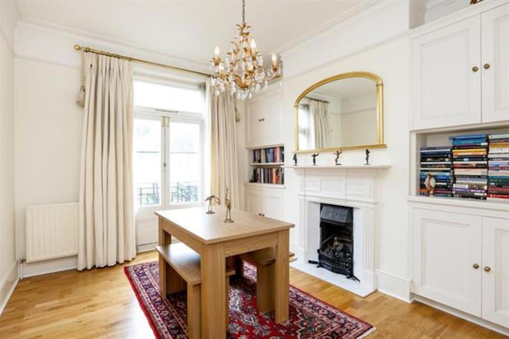 Large 3 Bed Flat In Central Wimbledon Londra Dış mekan fotoğraf